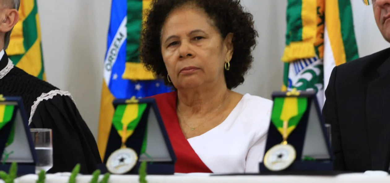 Vice-governadora Regina Sousa 