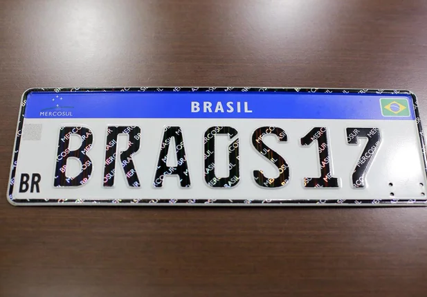 Nova placa Mercosul passa a ser adotada no Piauí