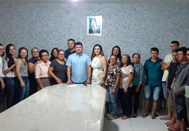 Prefeito Rubens Vieira se reúne com agricultores familiares