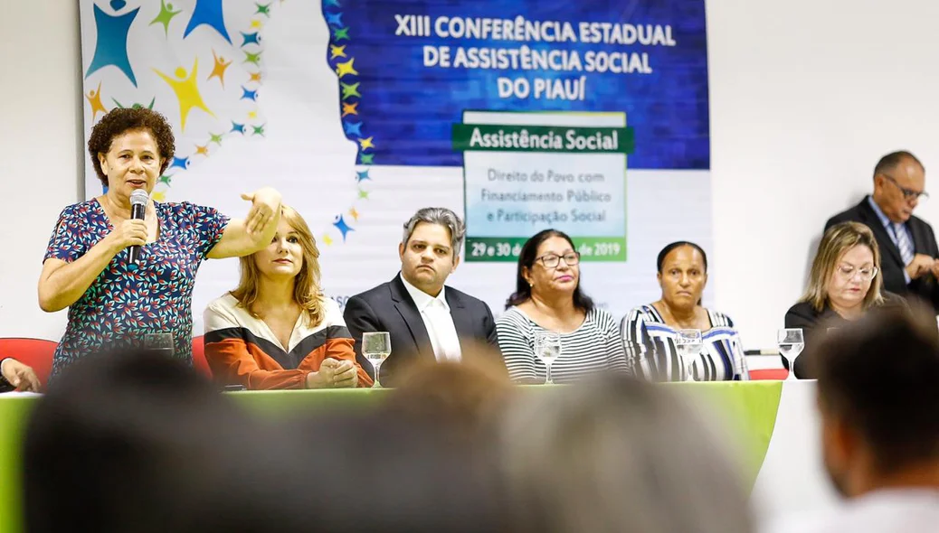 Governadora em exercício Regina Sousa, no Congresso de Assistência Social do Piauí