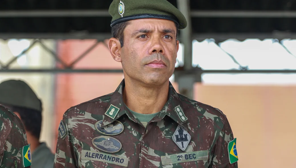 Coronel Alerrandro Leal Farias 