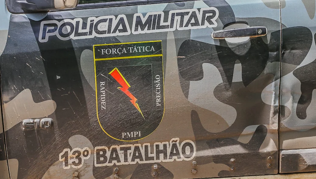 Viatura do 13º Batalhão da Polícia Militar