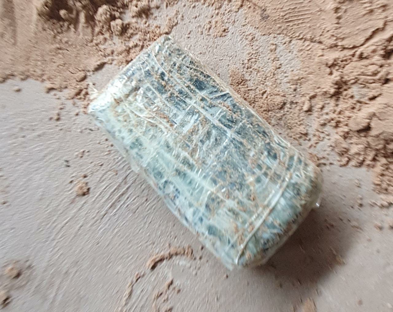 Tablete de crack encontrado pela polícia