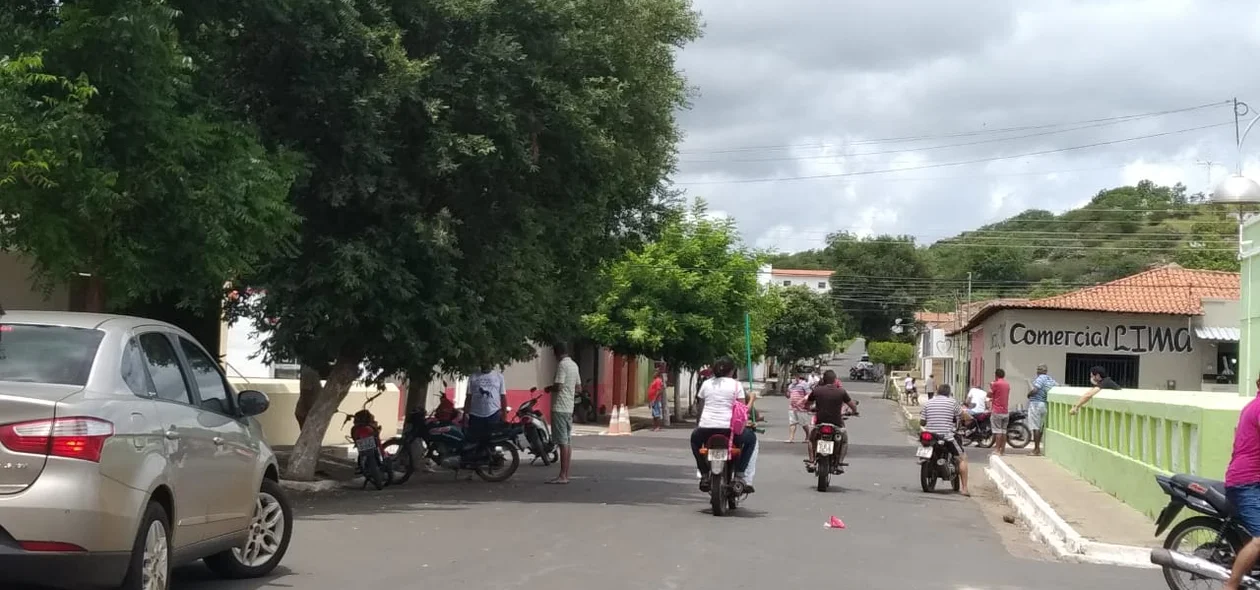 Movimentação de pessoas em Santa Cruz do Piauí