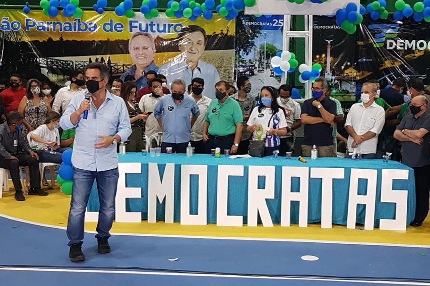 Democratas homologa candidatura do prefeito Mão Santa a reeleição em Parnaíba