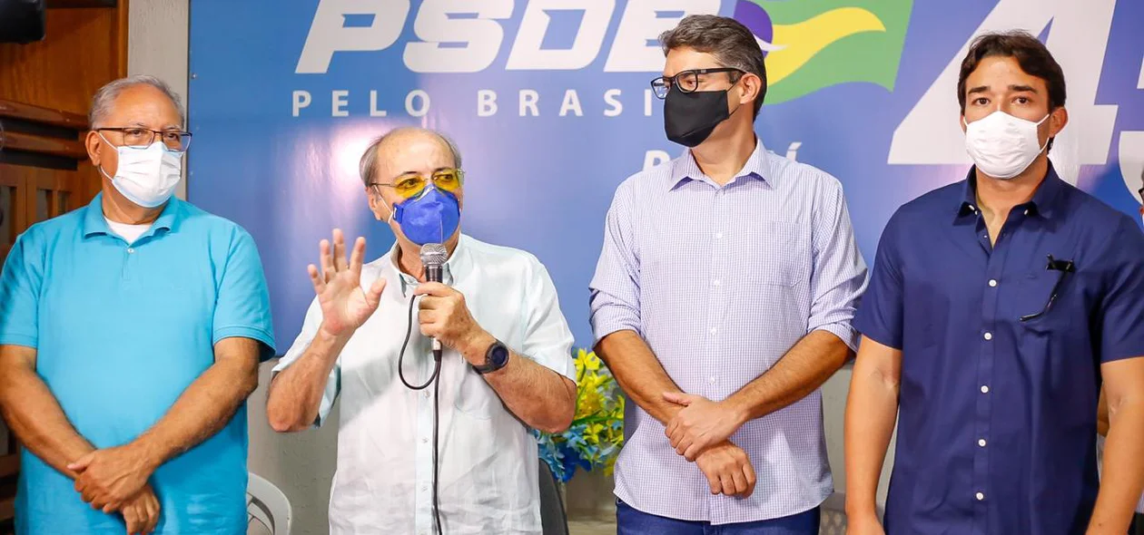 Sílvio Mendes discursa em evento do PSDB