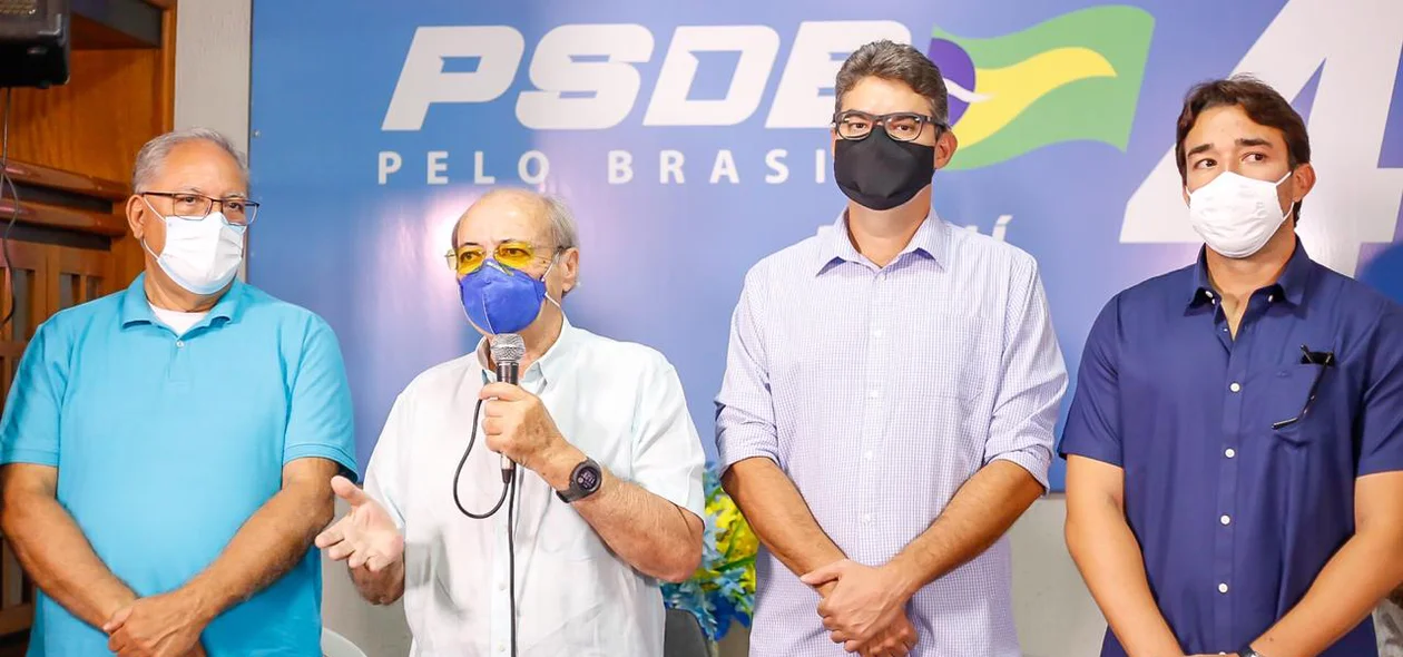 Sílvio Mendes durante evento do PSDB