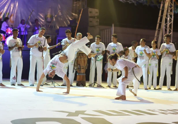 Grupo de Capoeira Raízes do Brasil