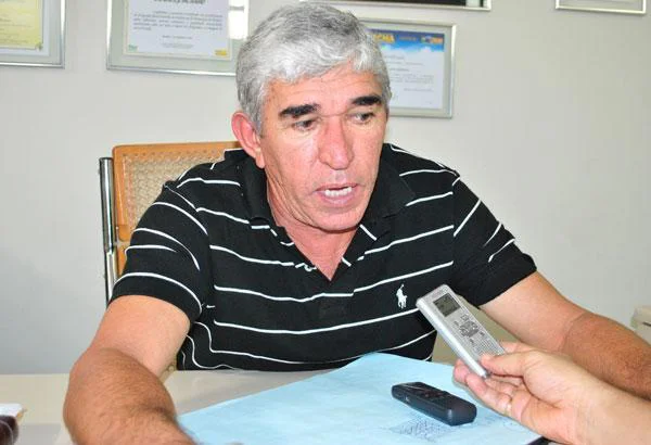 Ex-prefeito  Luiz Meneses