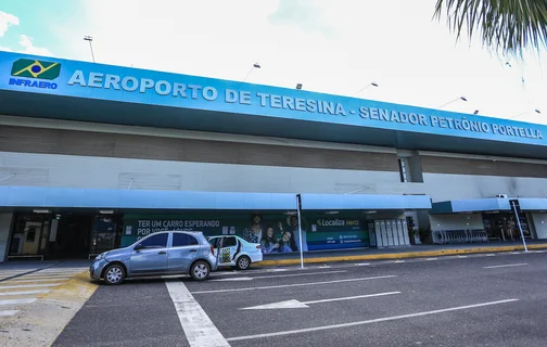 Aeroporto de Teresina recebe doações para vítimas de enchentes do RS